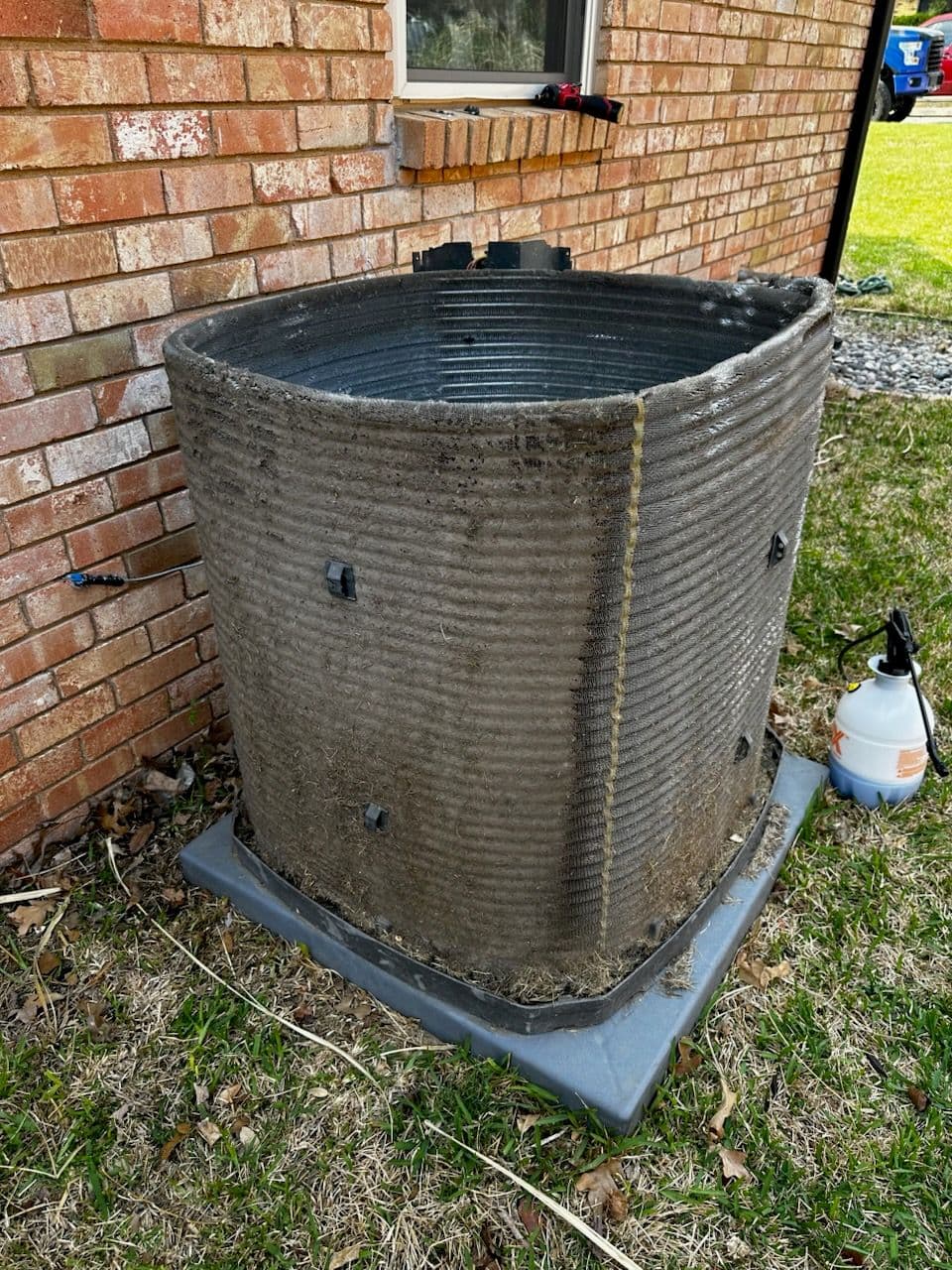 Revitalize Your Efficiency with a Clean AC Unit image