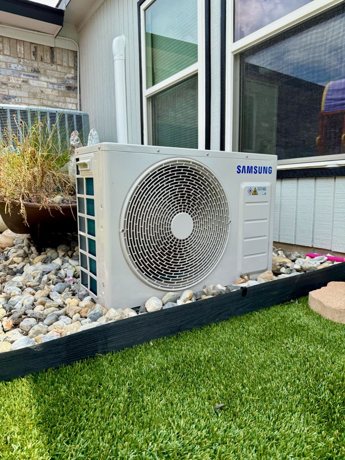 Efficient Air Conditioning with Samsung Mini Splits image